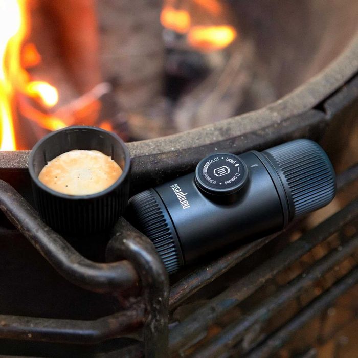 Преносима еспресо машина WACACO Nanopresso (18 бара)