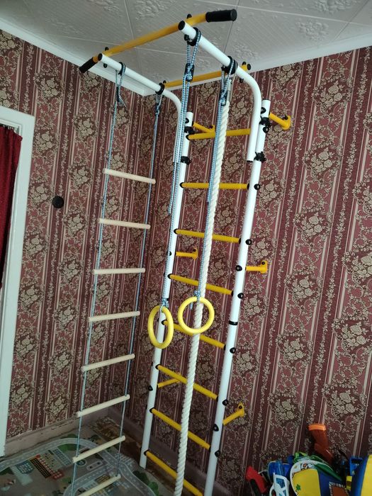 Продам шведскую стенку