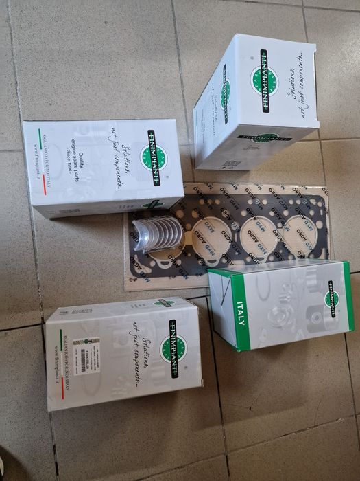 Set motor tractor fiat 211 215. 250.300.311.315. Tractor 411.415.615.7