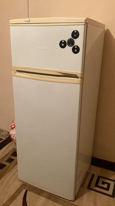 Продам  холодильник