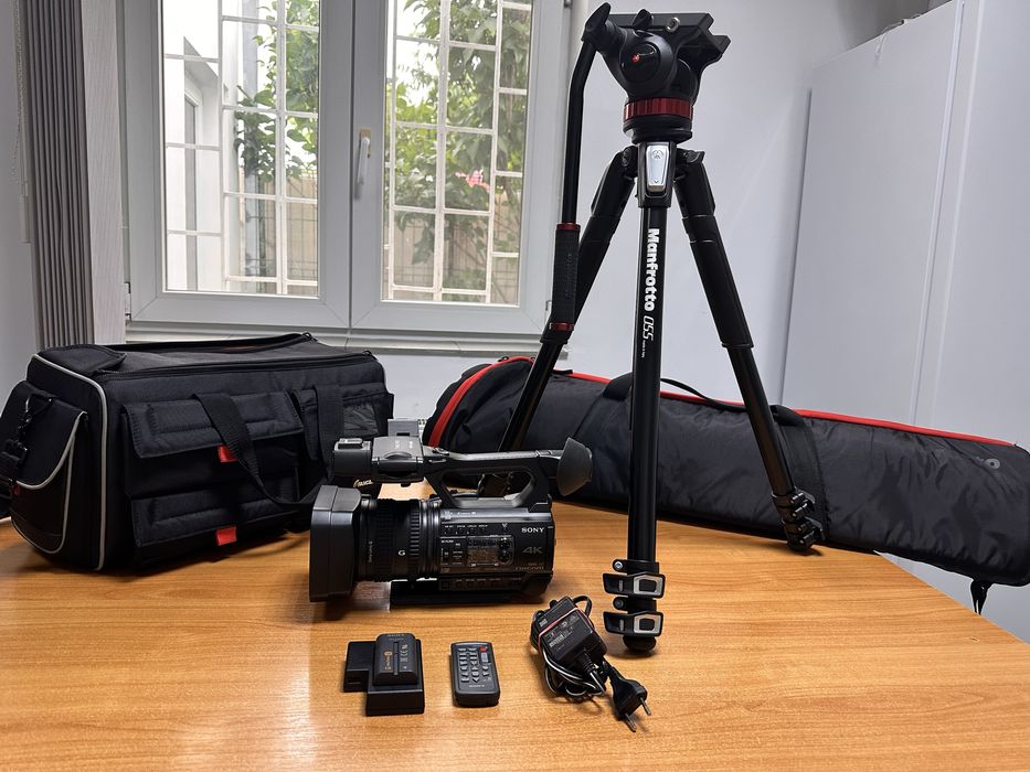 Camera video 4k pro SONY + trepied MANFROTTO