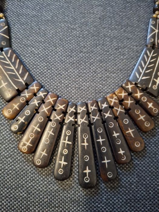 Колиета от естествени материали