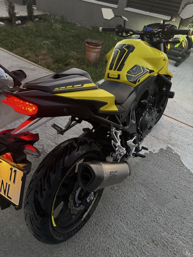Honda CB750 Hornet 2023 – 4.500 km – Accesorii OEM, QS + Tobă sport