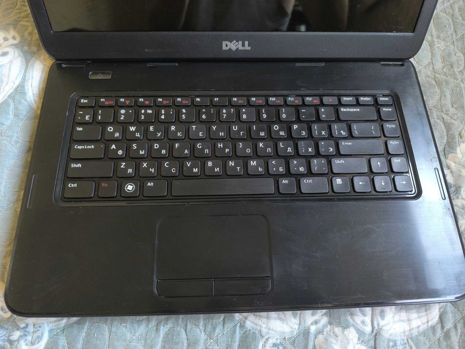 Продам ноутбук DELL INSPIRON M5040