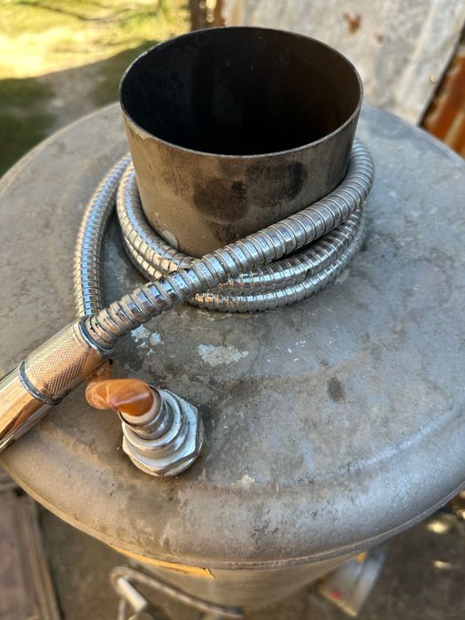 Комбиниран бойлер на твърдо гориво и ток