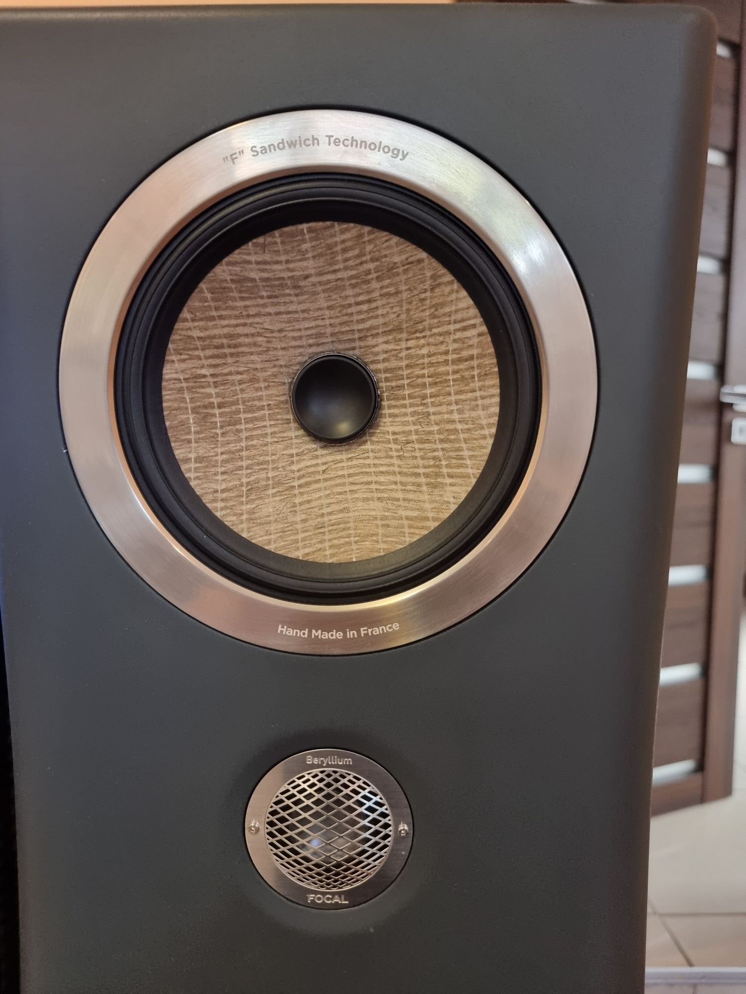 Focal Kanta 2  тонколони