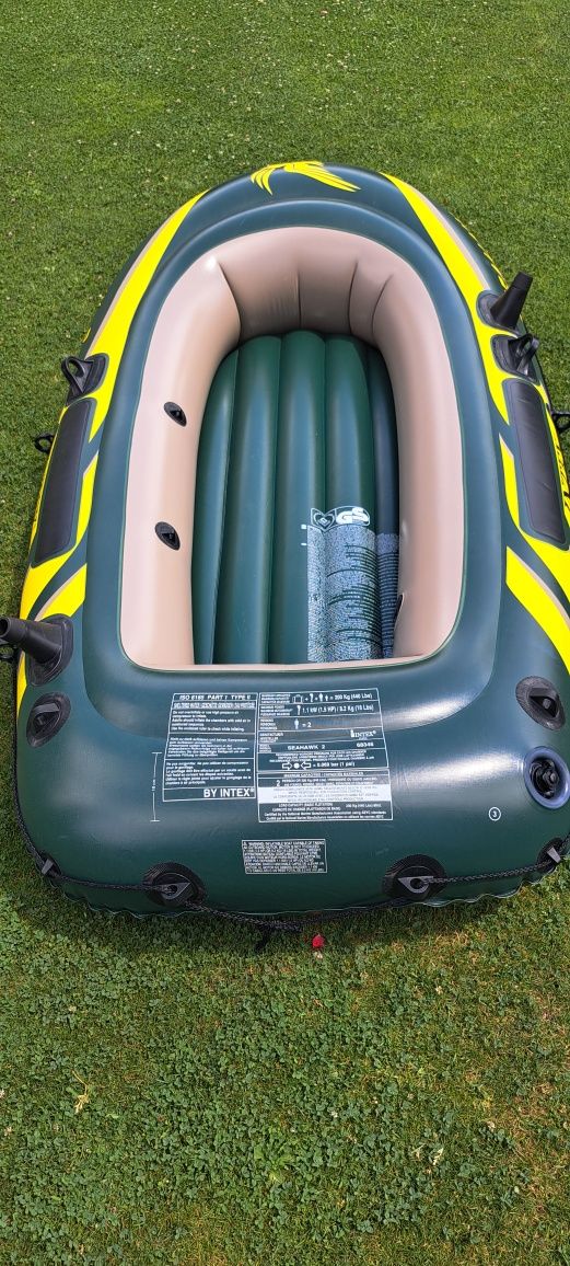 Vând barca pneumatica Intex Seahawk 2