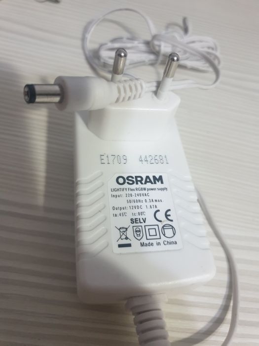 Alimentatoare incarcatoare 9V si 12V
