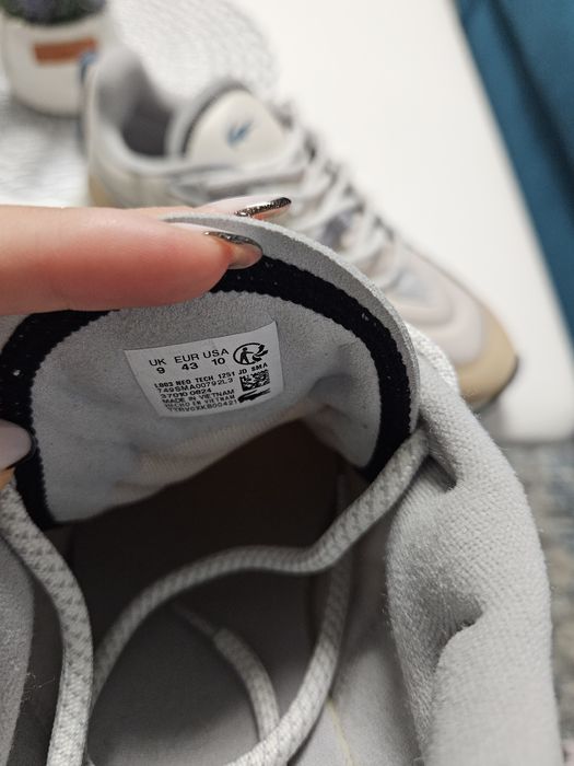 Vând adidasi Lacoste