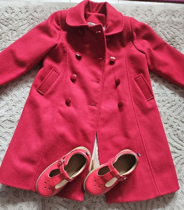 Hainuta stofa rosie 4ani  si pantofiori masura 28