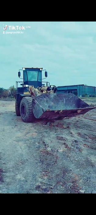 Услуги погрузчика 3 куба.