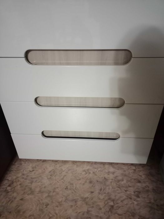 Комод почти новый