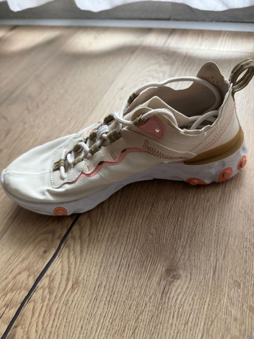 Дамски маратонки NIKE