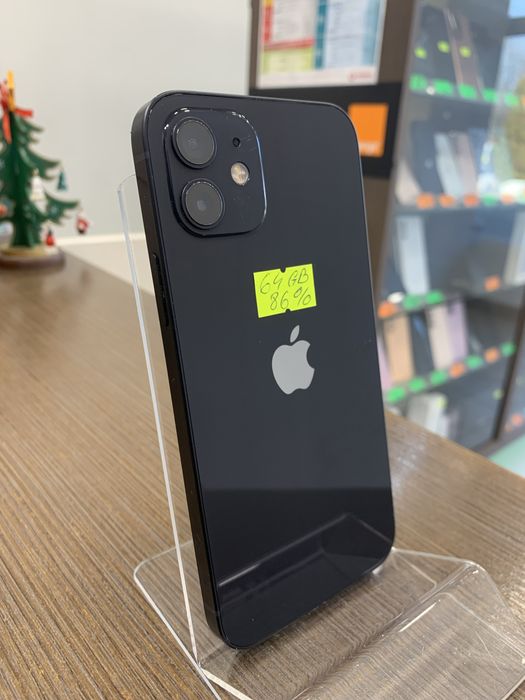 iPhone 12 / 64GB / 87% / Garantie 12 luni