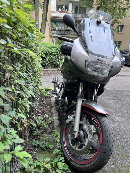 Yamaha Diversion 900 (xj900s)