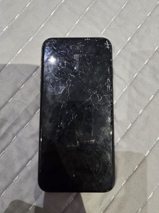 **ТОП ЦЕНА** Iphone SE 2020 за части