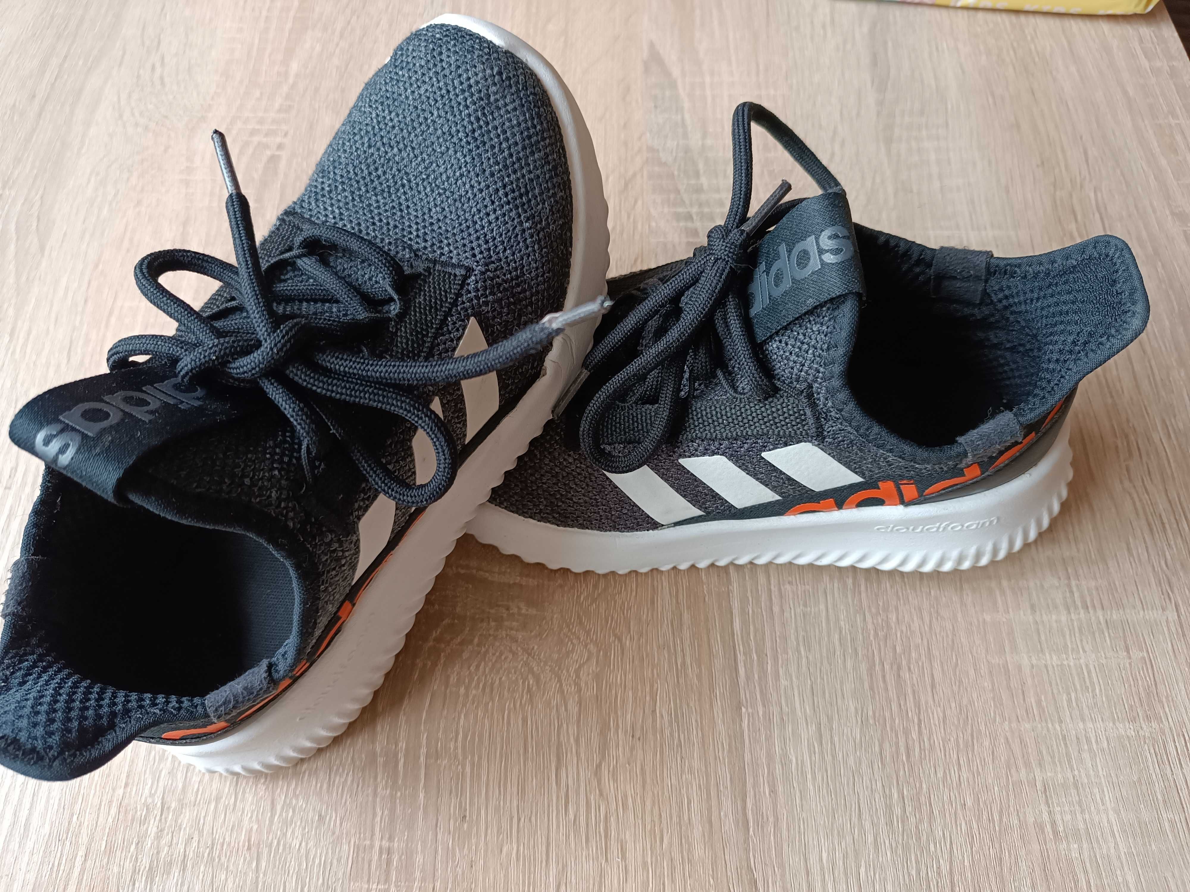 Маратонки Nike/Adidas/Le coq