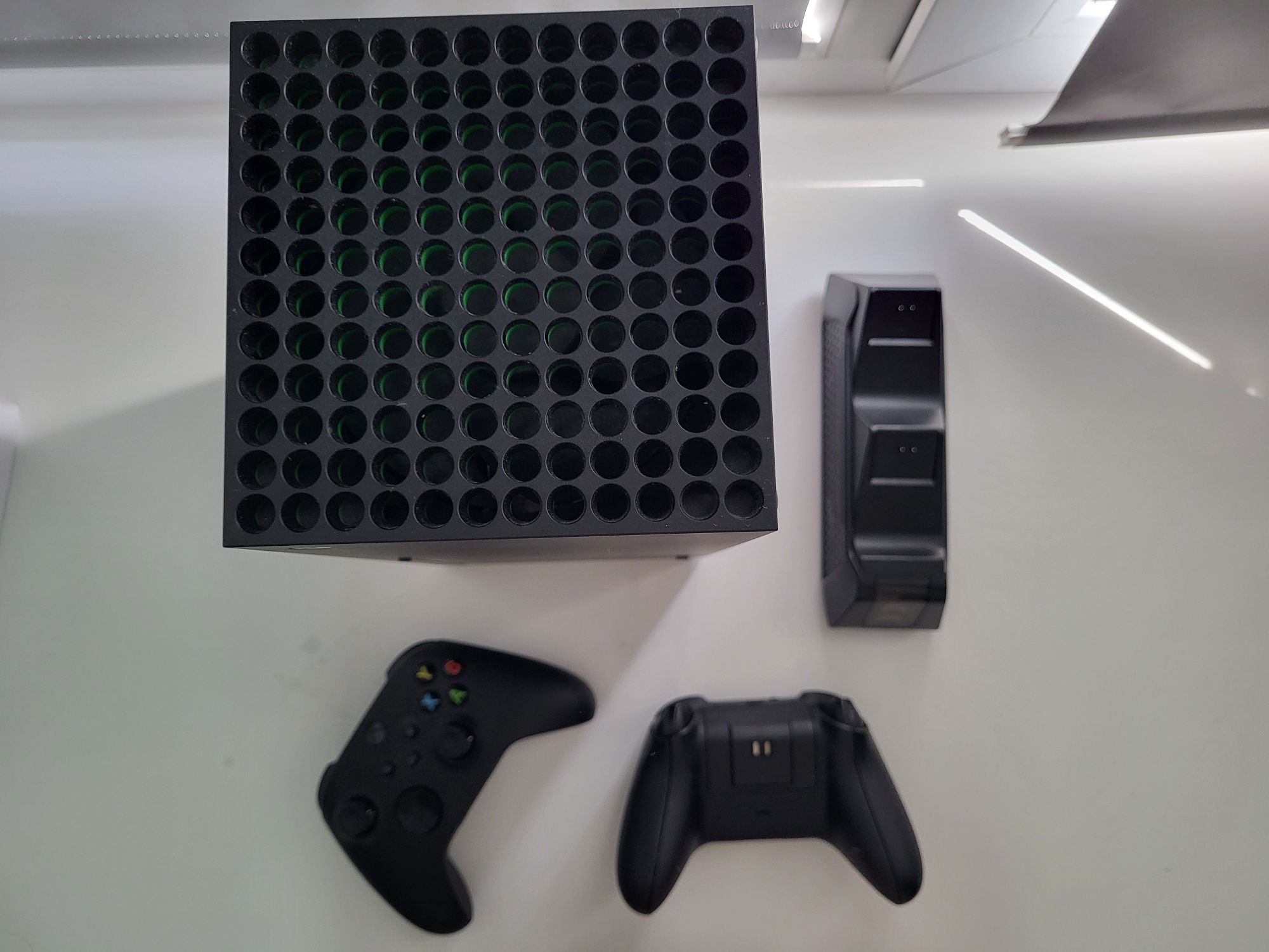 Продам Xbox series x