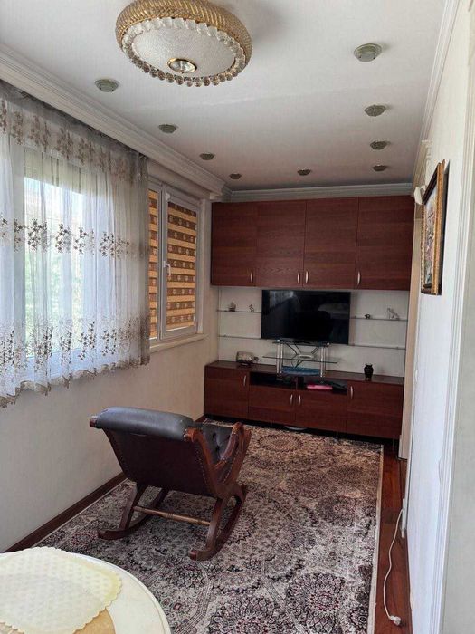 Продается 4 комнатная 120кв.м квартира на Жангох Срочно