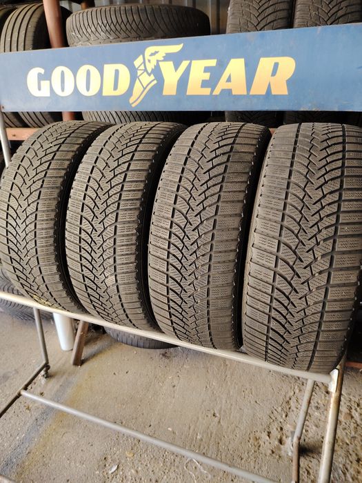225/45 R18 V XL Semperit Speed-Grip3 iarnă M+S