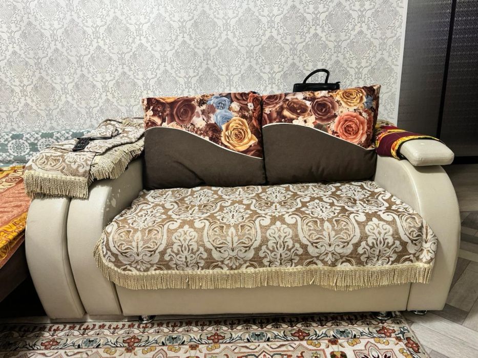 Продам диван в хорошем состоянии