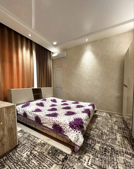 Сдаётся кв Фархадский 2-ком/4/8 ро-н Чиланзар-10кв!136