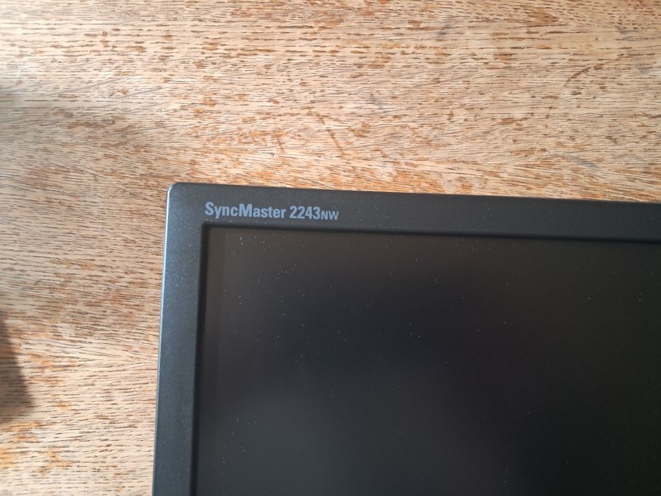 Monitor Samsung SyncMaster 2243NW
