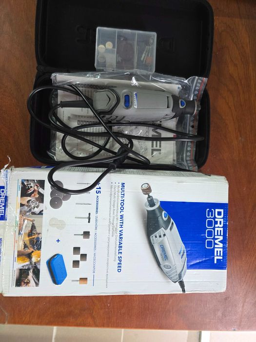 Dremel 3000-1/15 F0133000JC Polizor drept - DEFECT