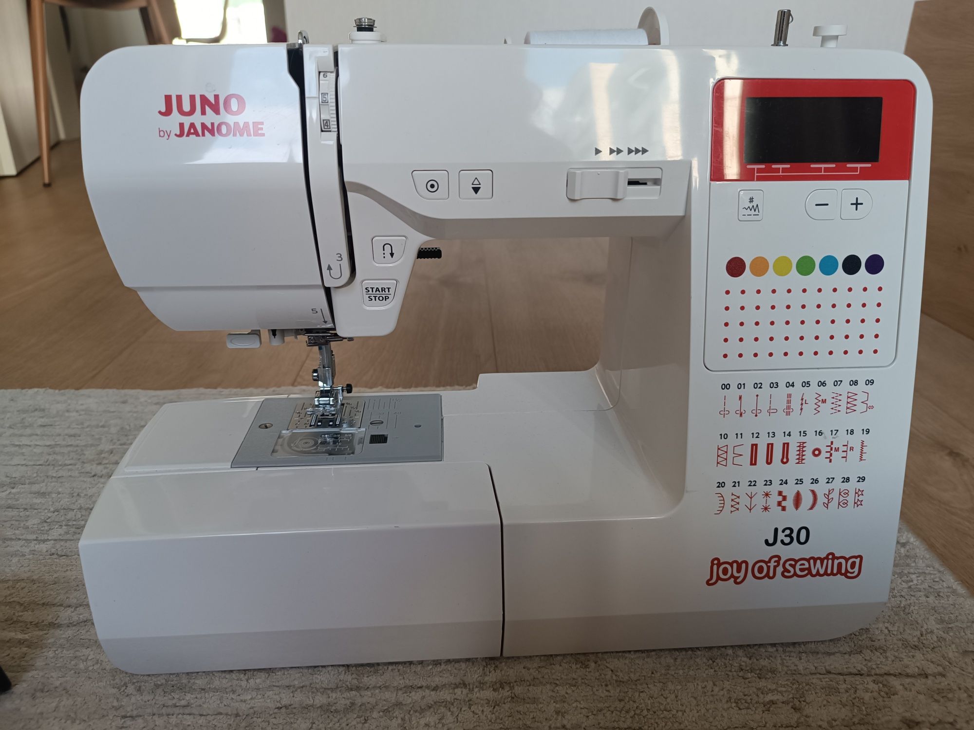 Шевна машина Janome Juno J30