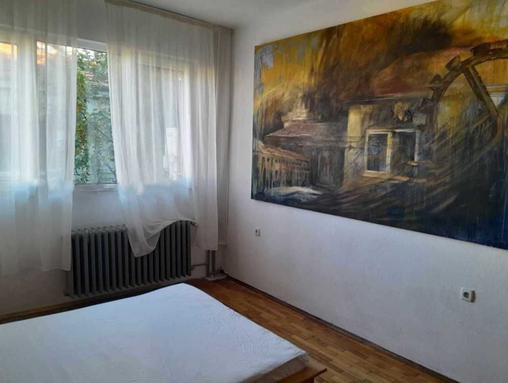 Дава се под наем Тристаен апартамент в София, Оборище - 76 кв.м за 714 € - Снимка #3