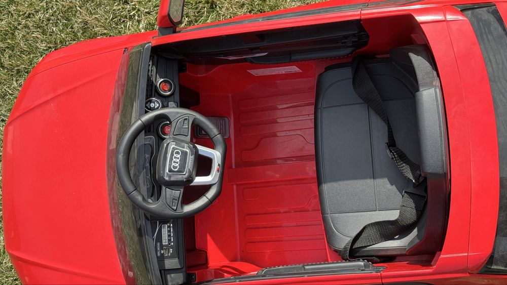 Masina electrica Audi