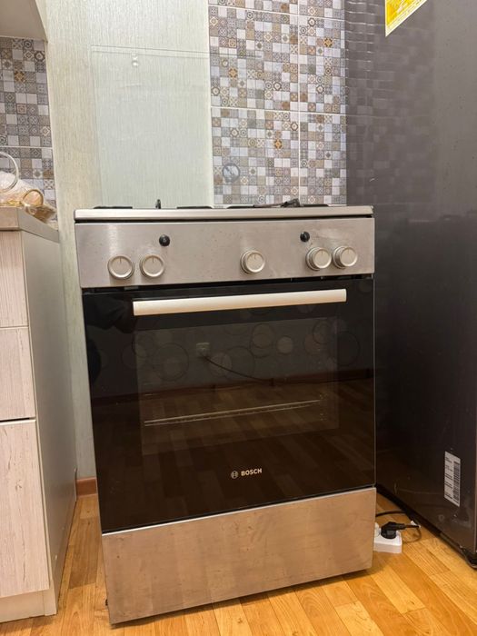 Продам кухонную плиту от Bosh!!!