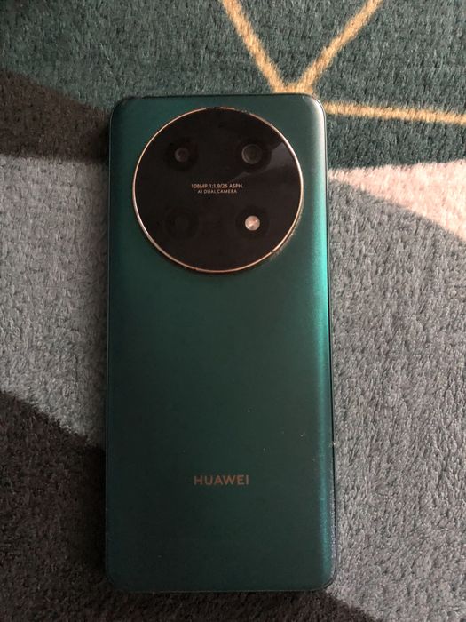 Vând telefon HUAWEI nova 12i