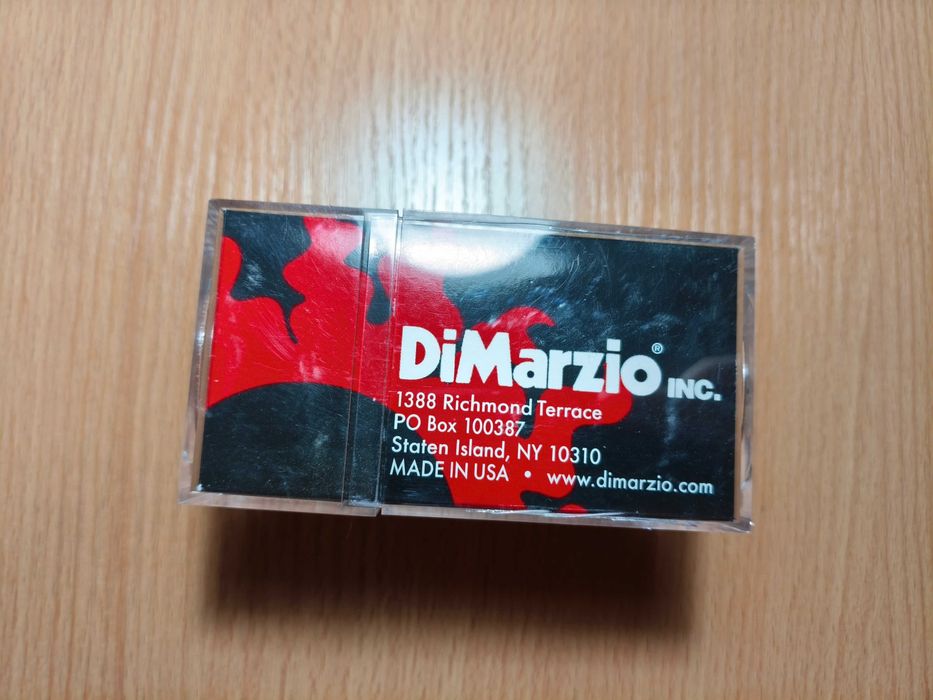 Yamaha trbx 174 + Hipshot kickass + DiMarzio DP126 + Dunlop straplocks