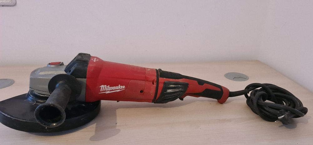 Milwaukee AGVKB 24-230EKX Polizor unghiular flex