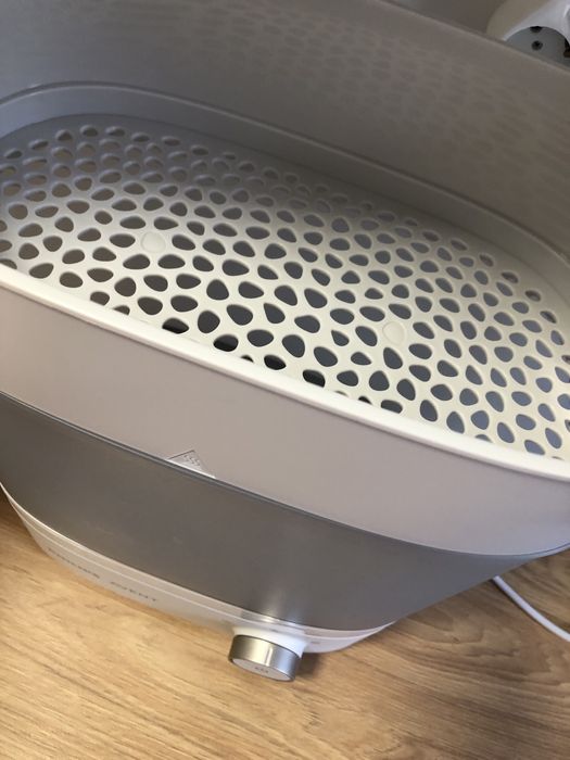 Sterilizator si uscator biberoane Philips Avent