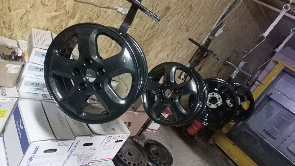 Sablare și vopsire electrostatica jante auto.