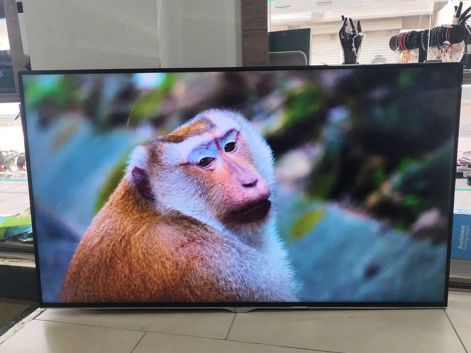 Телевизор Hitachi 55 инча