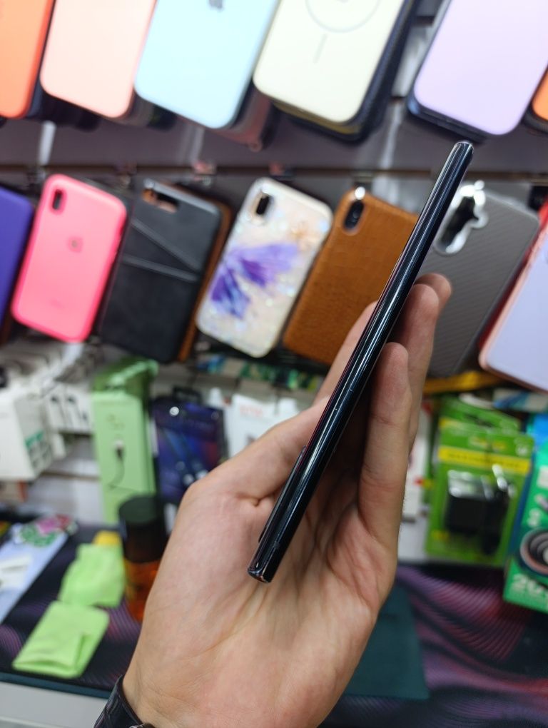 Samsung Note 10+ 12/512 ideal