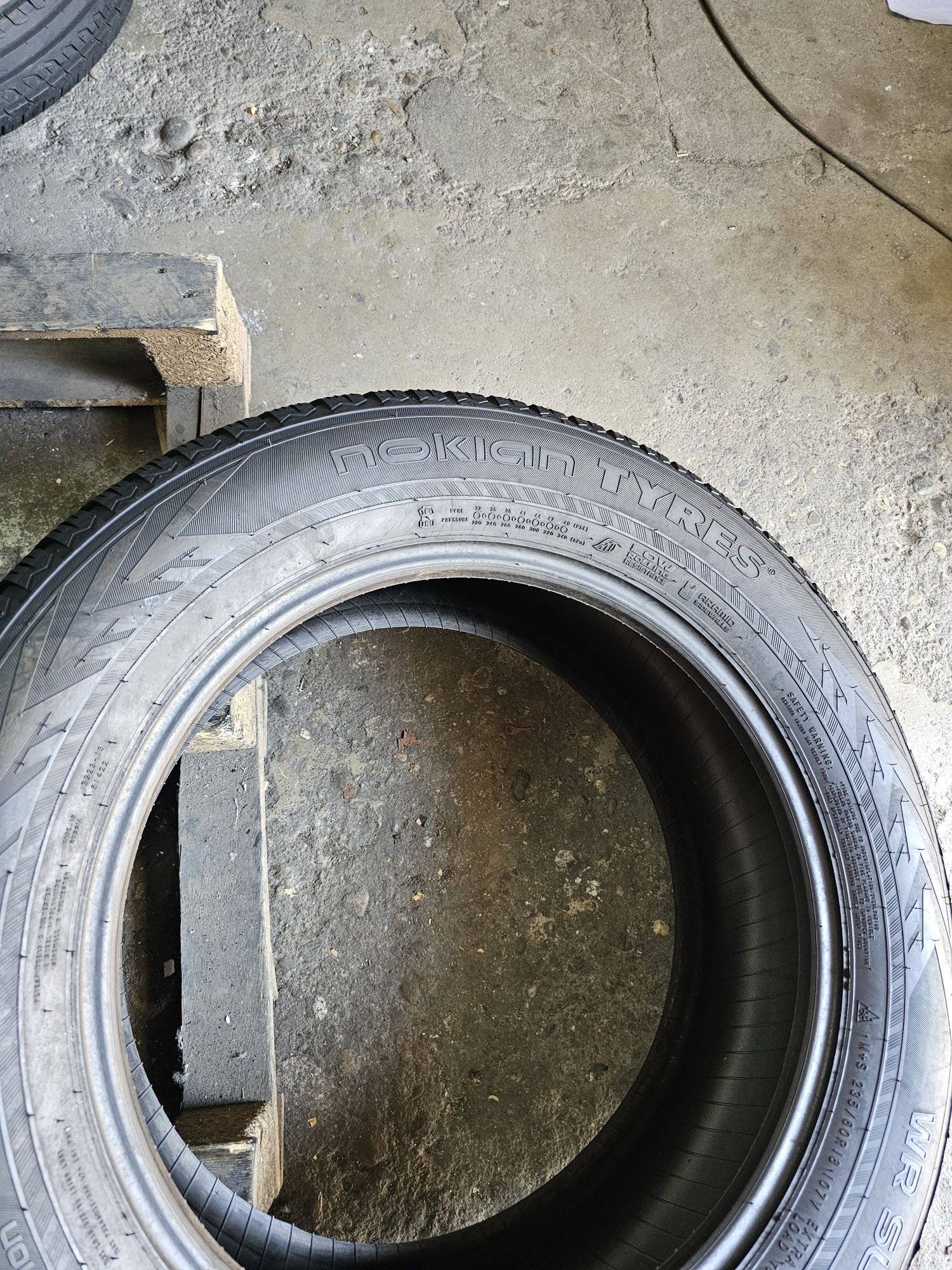 4 anvelope iarna 235 60 18 Nokian 2021