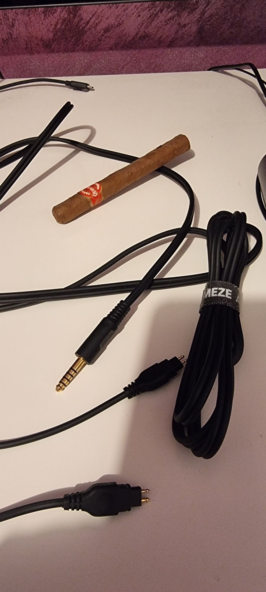 Vând casti Sennheiser 660S cu cablu balansat Meze Audio