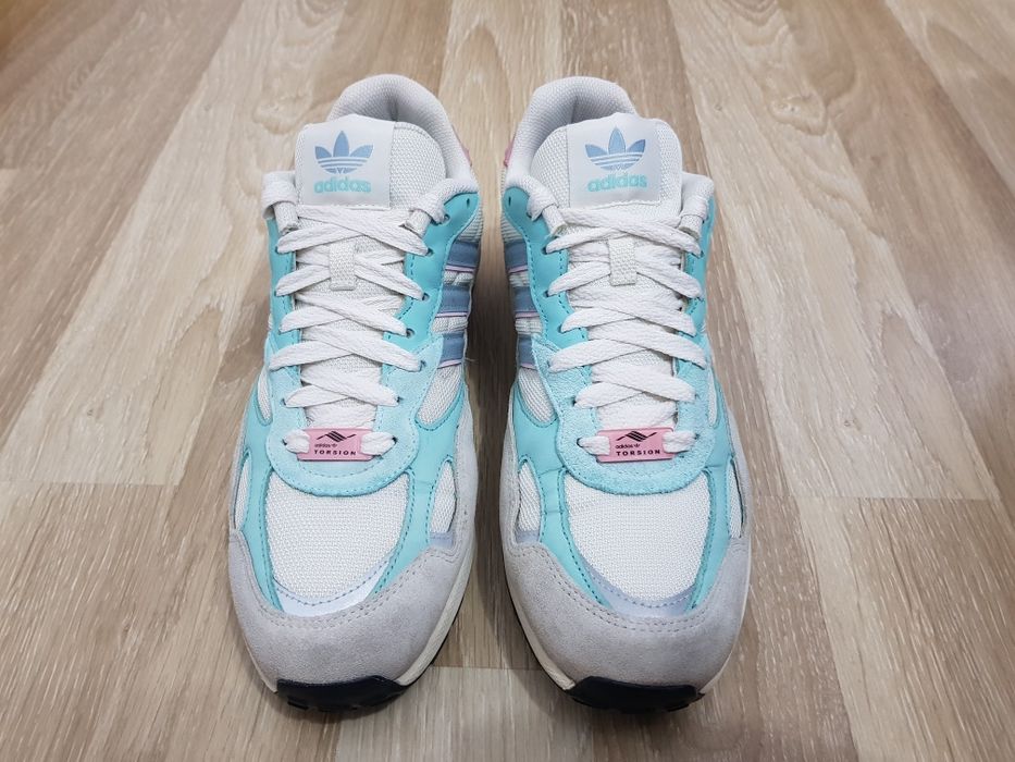 Adidasi Adidas Torsion mărimea 44 nike jordan salomon