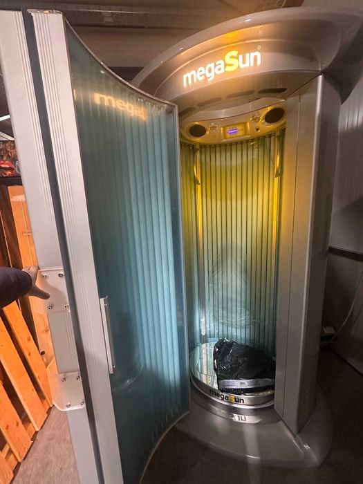 Aparat de bronzat megaSun Space 2000 Sun its Life !