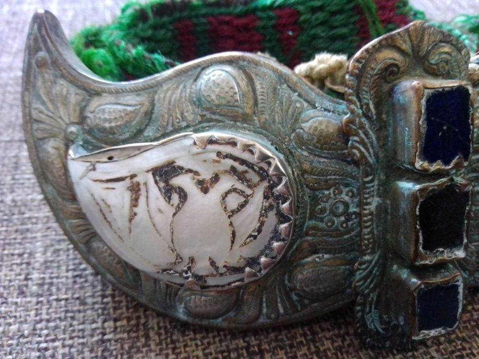 Седефена Пафта с коланче