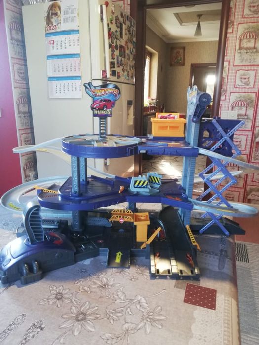 Продам Трек Hot Wheels