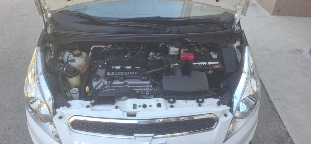 Спарк автомобили сотилади