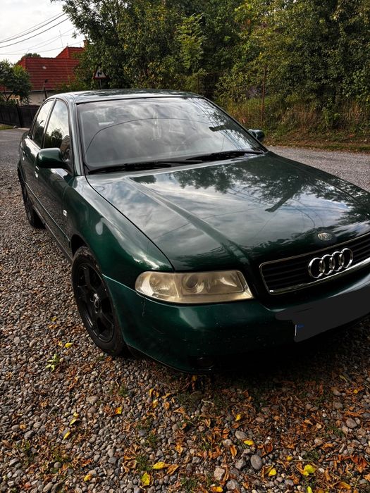 Audi A4 B5 2001 .