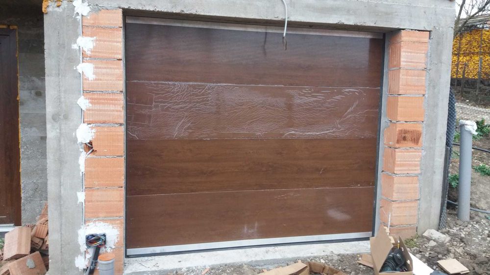 Uși de garaj industriale