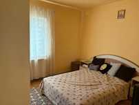 Inchiriez apartament cu 3 camere, ultracentral, mobilat