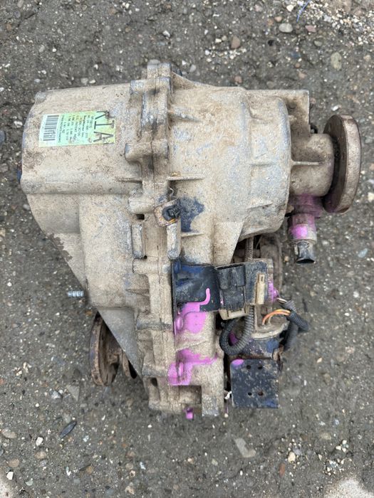 Раздатка за киа соренто 2,5d 3c100/Razdatka za Kia Sorento 2,5crdi140k